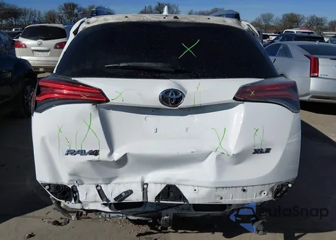 2017 Toyota Rav4 Xle из США, поврежденный, VIN JTMWFREV7HD102708